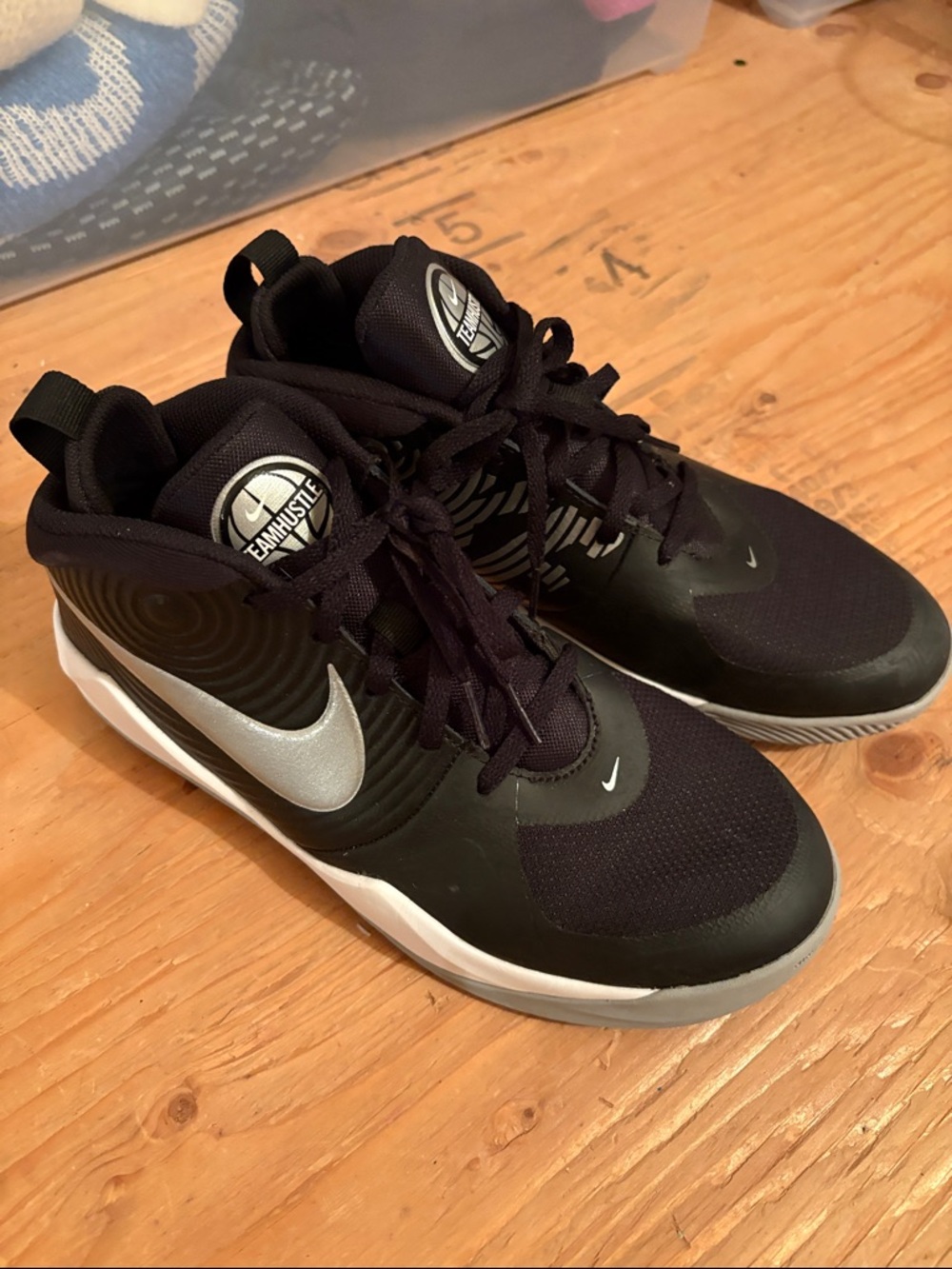 Nike Men’s Black and Silver Athletic Basketball Shoes